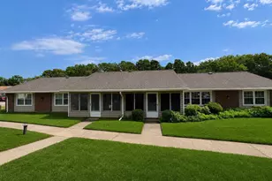66 Enfield Ct, Ridge, NY 11961 - Photo 2