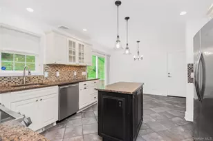 66 Valley View Rd, Cortlandt Manor, NY 10567 - Photo 12