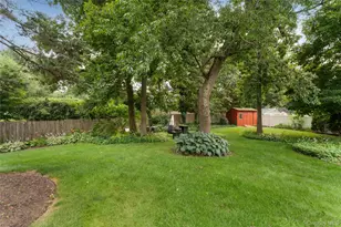 15 Fairfields Ct, Huntington Station, NY 11746 - Photo 14