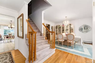 15 Fairfields Court, Huntington Station, NY 11746 - Photo 4