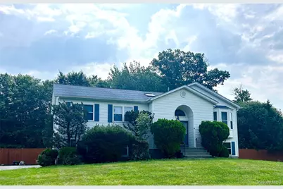 3 Aron Court, Spring Valley, NY 10977 - Photo 1