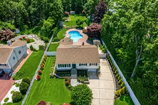 22 Milburn Rd, Centereach, NY 11720 - Photo 32