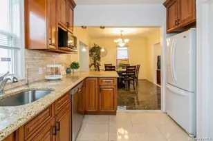 44 Jayson Ave, Great Neck, NY 11021 - Photo 8