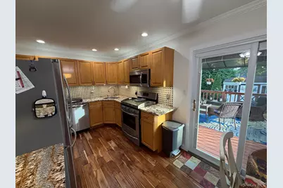 28 Central Avenue, North Babylon, NY 11703 - Photo 10