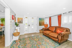 46 Elves Ln, Levittown, NY 11756 - Photo 14