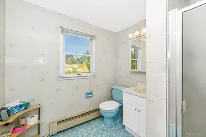 46 Elves Lane, Levittown, NY 11756 - Photo 28