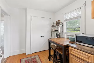 49 Clinton Avenue, Huntington, NY 11743 - Photo 16
