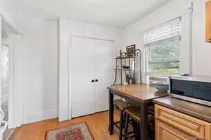 49 Clinton Ave, Huntington, NY 11743 - Photo 16