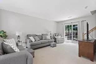 14 Lyford Ln, Poughkeepsie, NY 12601 - Photo 4