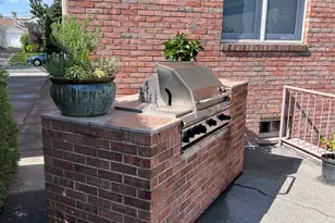 157-24 20th Rd, Whitestone, NY 11357 - Photo 18