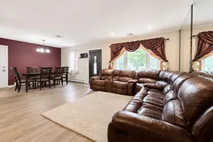 31 Westwood Dr, Shirley, NY 11967 - Photo 6