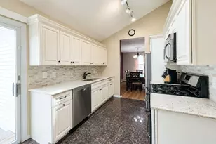 31 Westwood Dr, Shirley, NY 11967 - Photo 2
