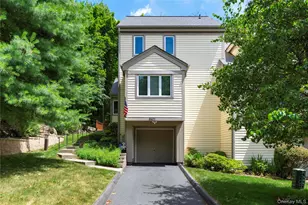 3501 Homestead Ct, Peekskill, NY 10566 - Photo 2