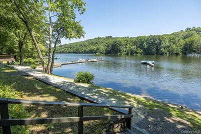 404 Sepasco Center Street, Rhinebeck, NY 12572 - Photo 4