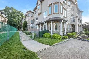 23 Calvert Dr, Monsey, NY 10952 - Photo 2