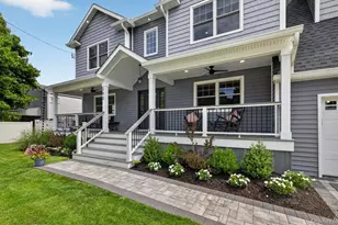 292 N Alleghany Ave, Lindenhurst, NY 11757 - Photo 2