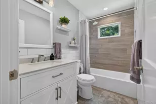 292 N Alleghany Ave, Lindenhurst, NY 11757 - Photo 24