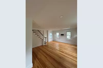 4 Potters Court, Great Neck, NY 11024 - Photo 4