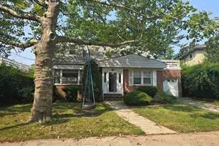 10-37 Annapolis St, Far Rockaway, NY 11691 - Photo 1