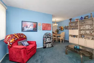 17-01 Utopia Pkwy, Whitestone, NY 11357 - Photo 4