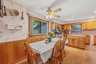 211 St Marks Pl, East Meadow, NY 11554 - Photo 14