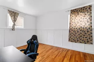 22 Hudson Pl, Hempstead, NY 11550 - Photo 10