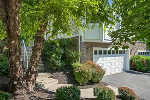 8 Green Ct, Middletown, NY 10940 - Photo 2