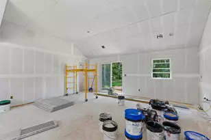 129 Cedar Ln, Medford, NY 11763 - Photo 14