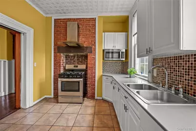 332 S 4th Avenue, Mount Vernon, NY 10550 - Photo 10