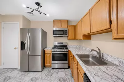 26 Beech Street, Central Islip, NY 11722 - Photo 4