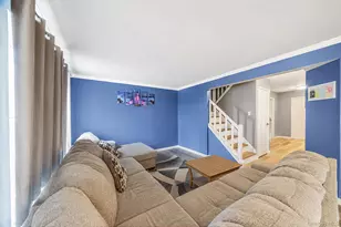 26 Beech St, Central Islip, NY 11722 - Photo 2