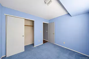26 Beech St, Central Islip, NY 11722 - Photo 14