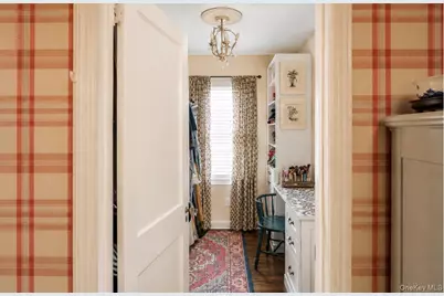 158 Wilson Avenue, Westbury, NY 11590 - Photo 22