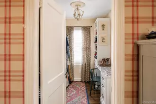 158 Wilson Ave, Westbury, NY 11590 - Photo 22
