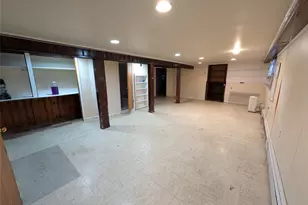 29-44 Bayswater Ave, Far Rockaway, NY 11691 - Photo 14