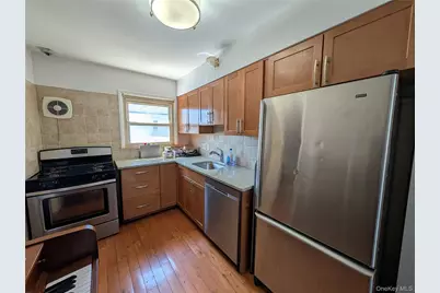 2944 Bayswater Avenue, Far Rockaway, NY 11691 - Photo 6