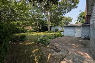 29-44 Bayswater Ave, Far Rockaway, NY 11691 - Photo 4