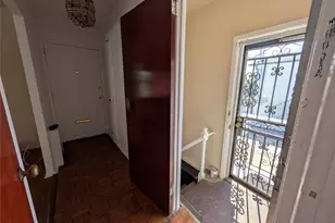 29-44 Bayswater Ave, Far Rockaway, NY 11691 - Photo 4