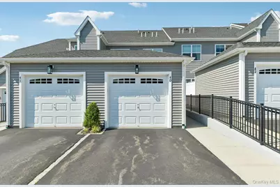 40 Grace Hall Lane, Yaphank, NY 11980 - Photo 20