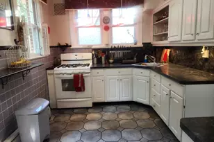 15 Rumsey Rd, Yonkers, NY 10705 - Photo 8