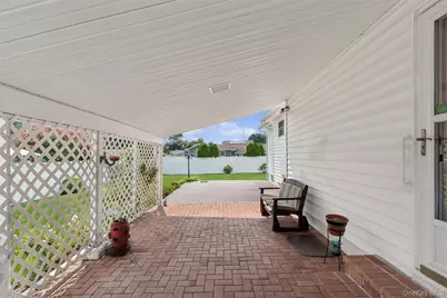 114 Miller Road, Hicksville, NY 11801 - Photo 6