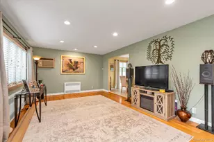 2631 Fox Rd, Baldwin, NY 11510 - Photo 4