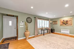 2631 Fox Rd, Baldwin, NY 11510 - Photo 2