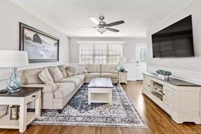 46 Andrea Lane, West Sayville, NY 11796 - Photo 18
