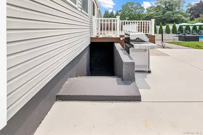 46 Andrea Lane, West Sayville, NY 11796 - Photo 38