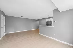 3 Cheyenne Ct, Coram, NY 11727 - Photo 4
