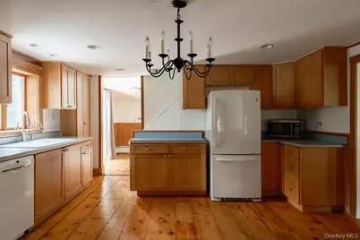 2327 Salt Point Turnpike, Clinton Corners, NY 12514 - Photo 4