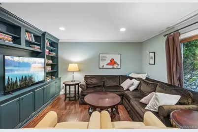 239 Parkside Drive, Suffern, NY 10901 - Photo 4