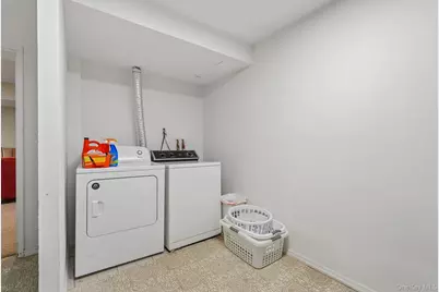 239 Parkside Drive, Suffern, NY 10901 - Photo 24