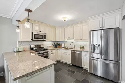 239 Parkside Drive, Suffern, NY 10901 - Photo 10